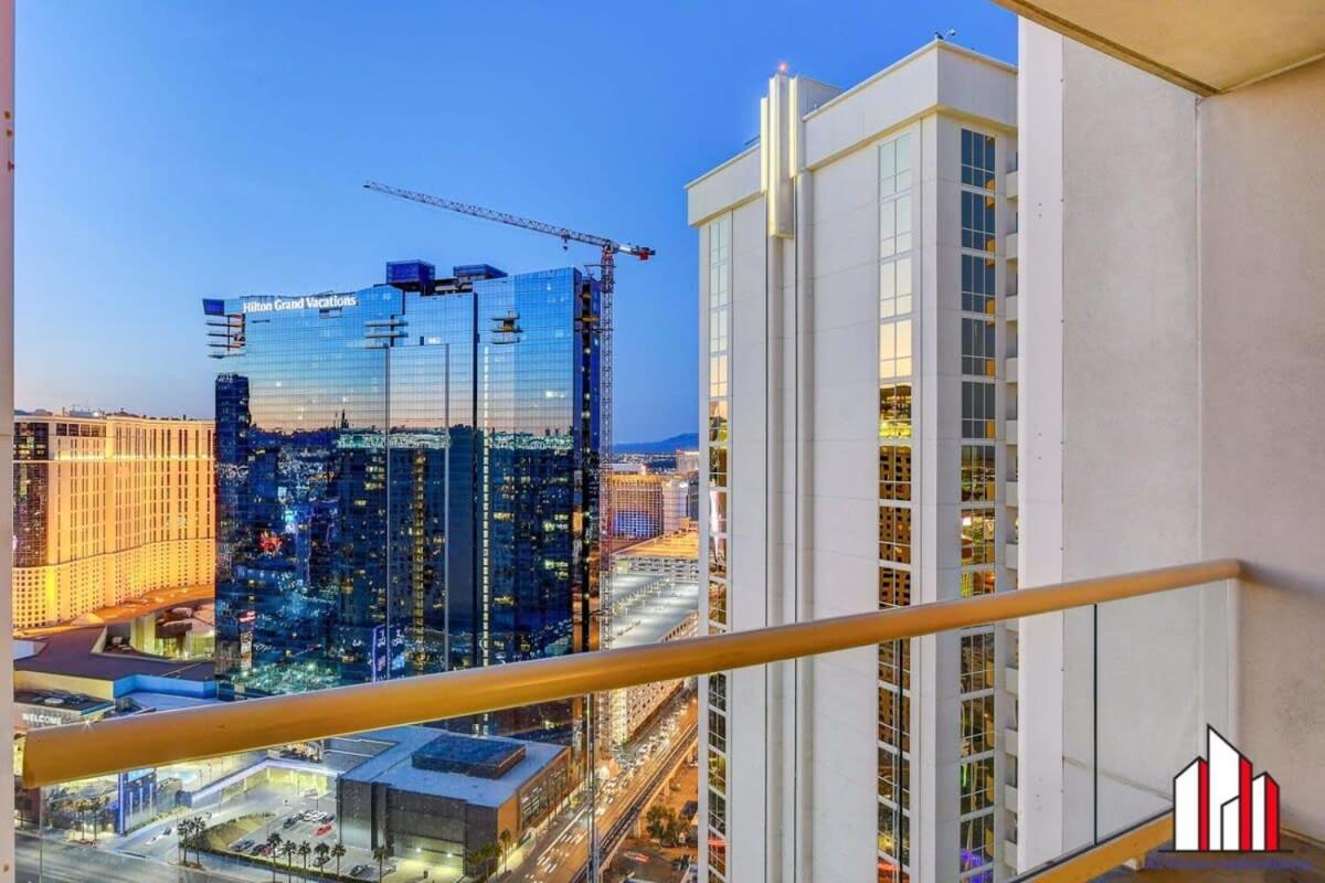 Mgm Signature-33-709 F1 Track & Strip View Balcony Las Vegas Exteriör bild